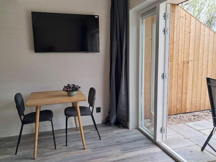 Strandhuisje Freek, 900 M Van Zee En Strand Callantsoog Exteriör bild